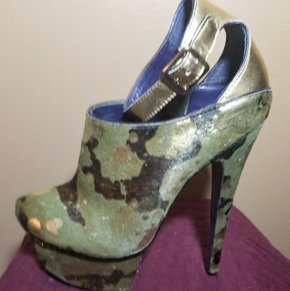 London Trash Camo platform size 8